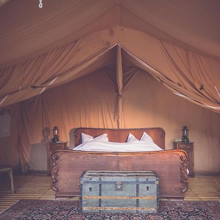 Moselglamping Hotel ทราเบิน-ทราร์บาค ภายนอก รูปภาพ