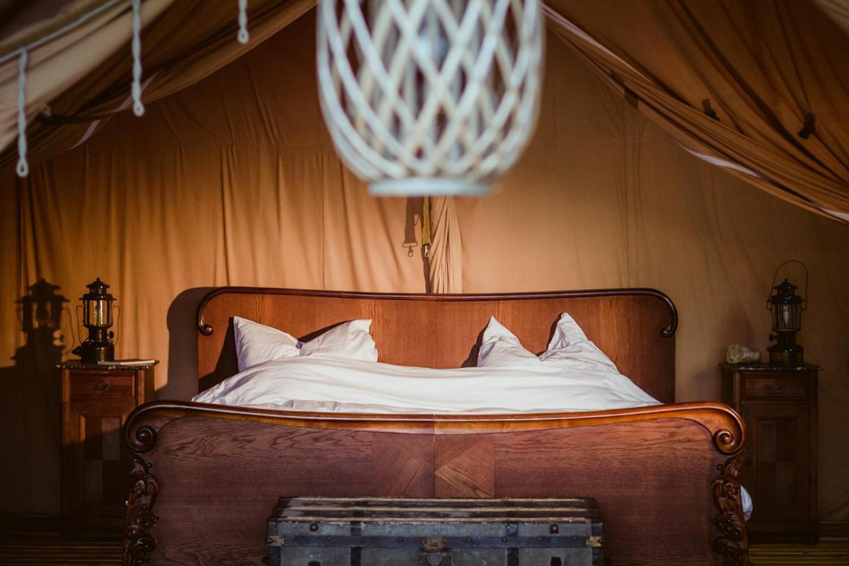 Moselglamping Hotel ทราเบิน-ทราร์บาค ภายนอก รูปภาพ
