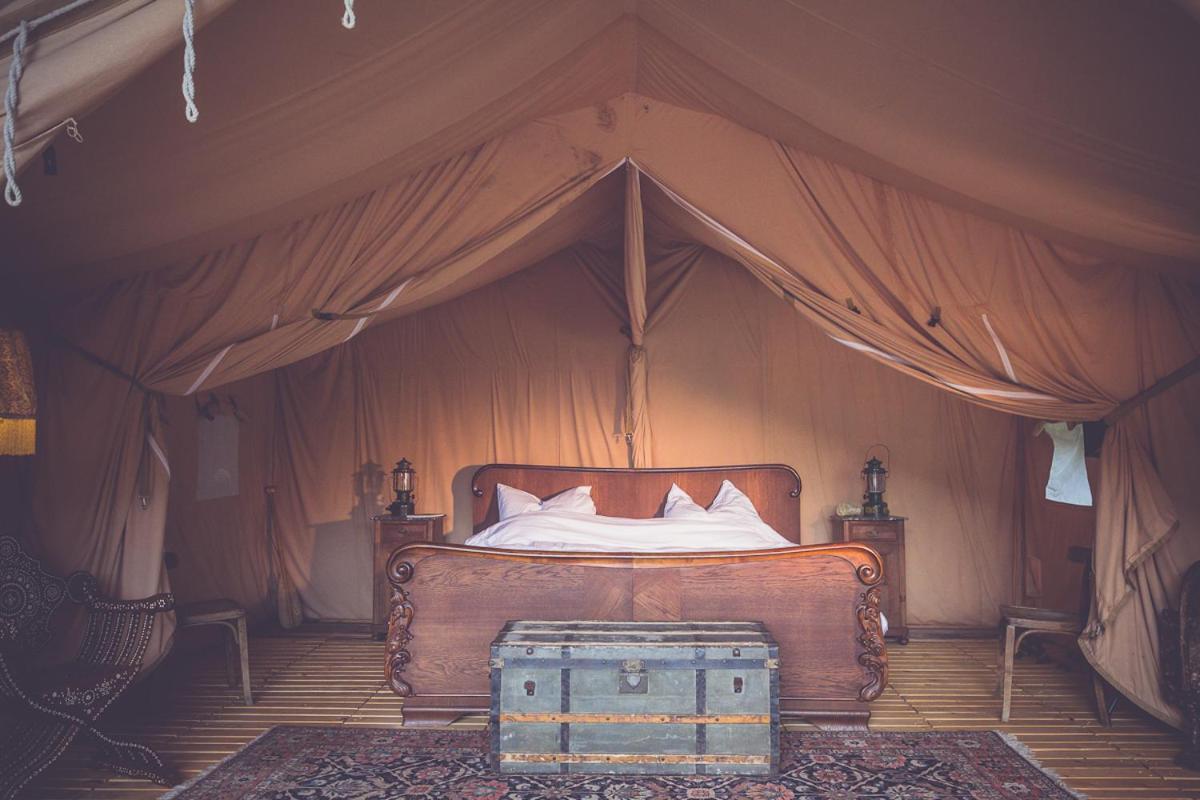 Moselglamping Hotel ทราเบิน-ทราร์บาค ภายนอก รูปภาพ