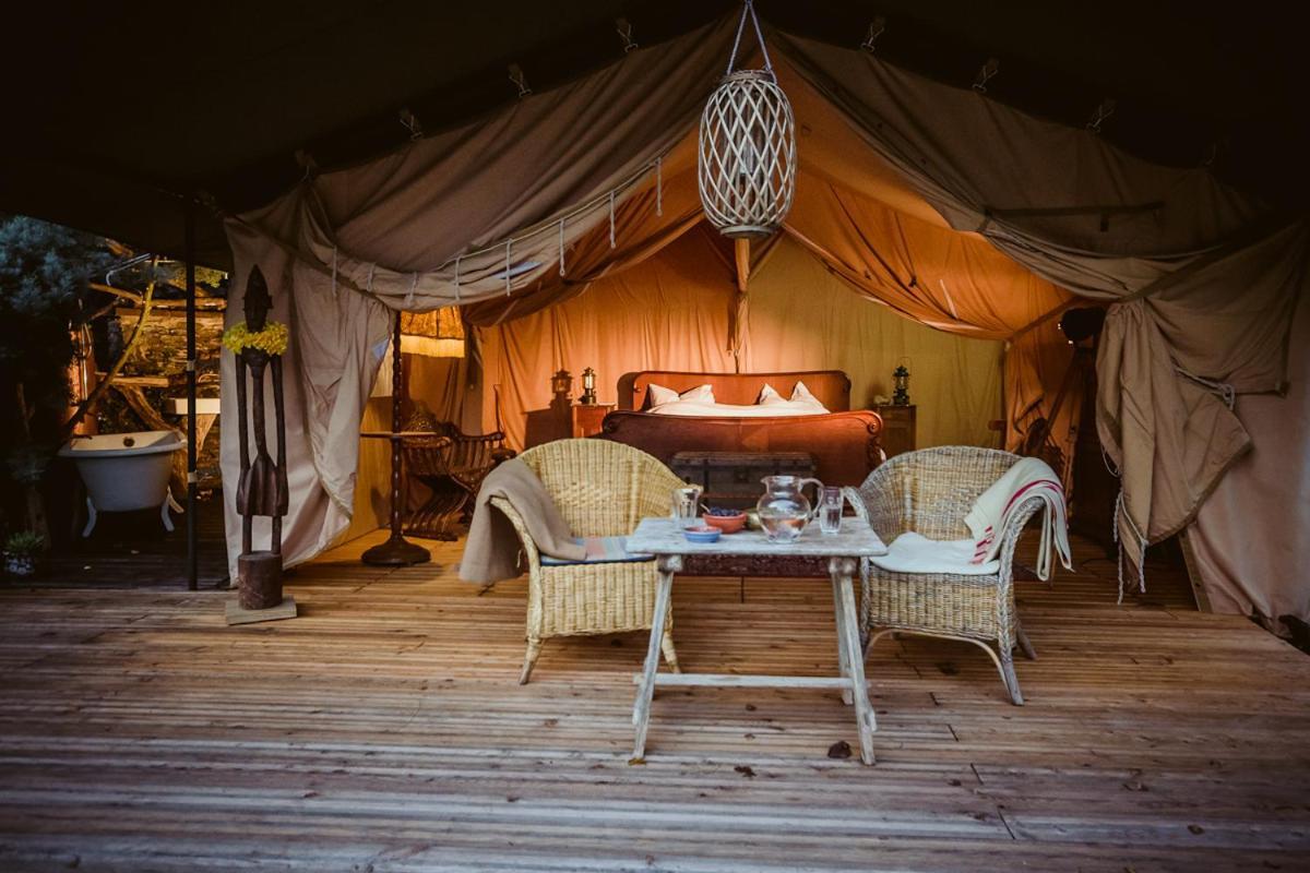 Moselglamping Hotel ทราเบิน-ทราร์บาค ภายนอก รูปภาพ