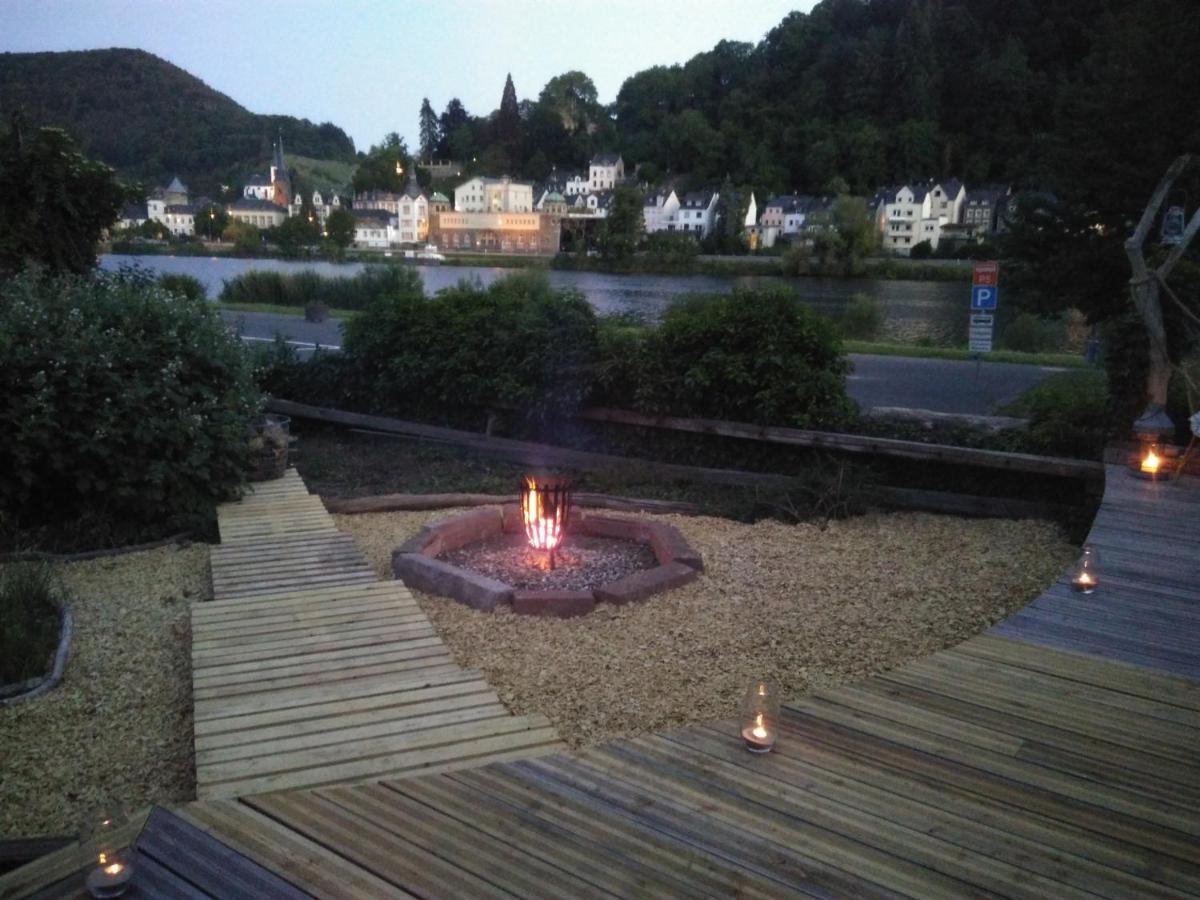 Moselglamping Hotel ทราเบิน-ทราร์บาค ภายนอก รูปภาพ